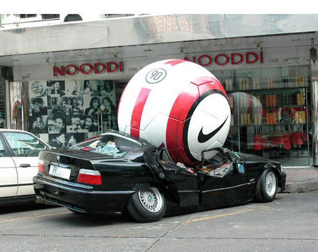 30 funny street advertisements